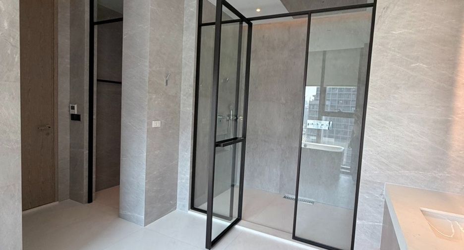 Wohnung zum Kauf mit 4 Zimmer in Khlong Toei, Bangkok