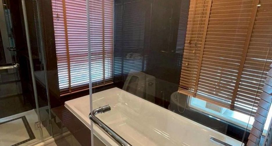 For rent 2 ベッドルーム condo in Sathon, Bangkok