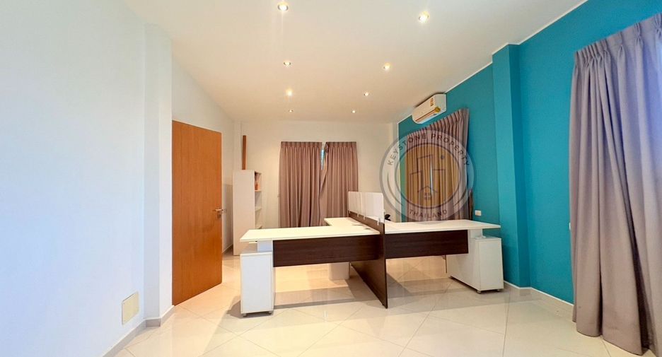 For sale 7 ベッドルーム house in Bang Lamung, Chonburi