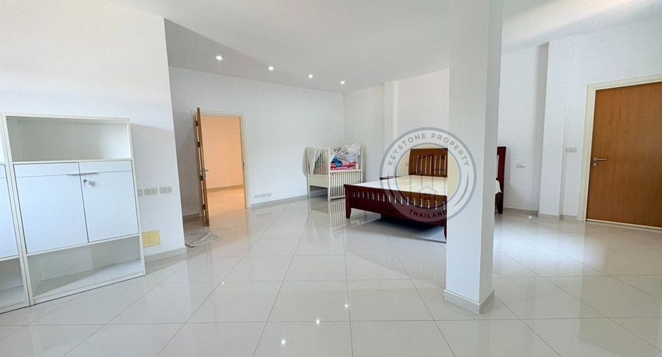 For sale 7 ベッドルーム house in Bang Lamung, Chonburi