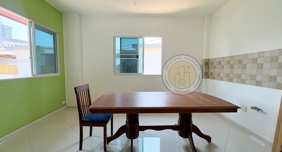 For sale 7 ベッドルーム house in Bang Lamung, Chonburi