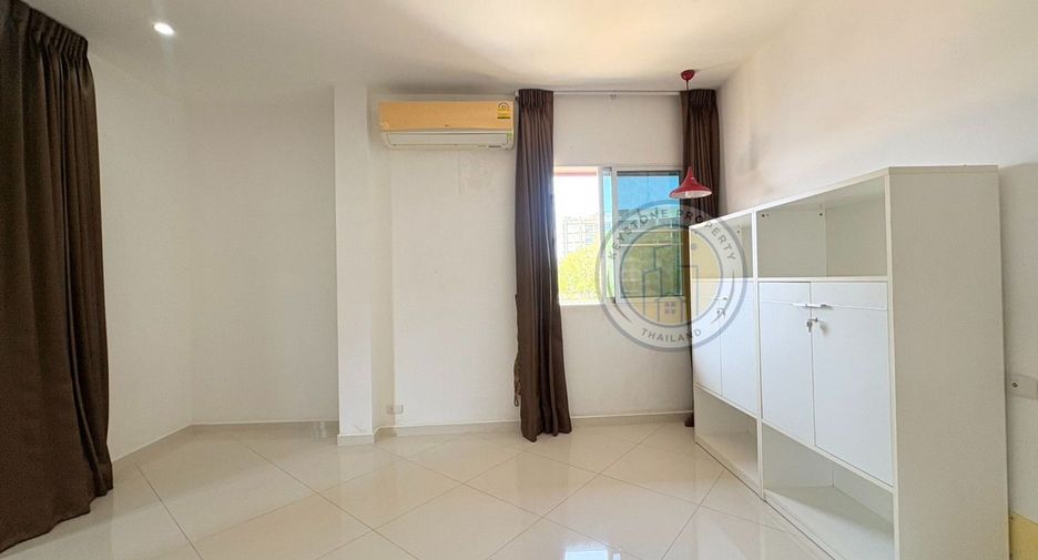 For sale 7 ベッドルーム house in Bang Lamung, Chonburi
