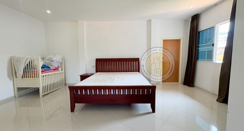 For sale 7 ベッドルーム house in Bang Lamung, Chonburi