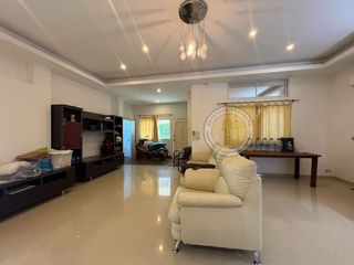 For sale 7 ベッドルーム house in Bang Lamung, Chonburi