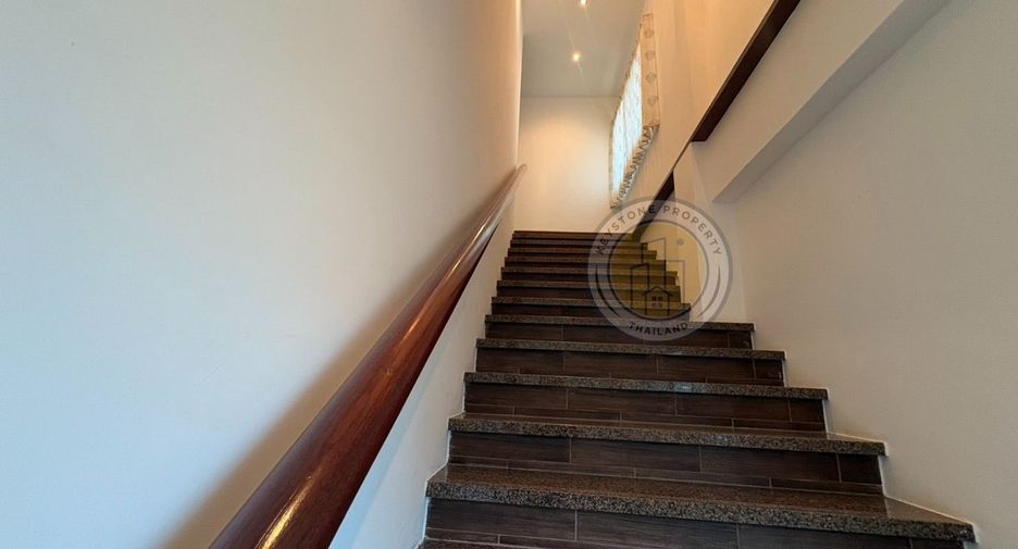 For sale 7 ベッドルーム house in Bang Lamung, Chonburi