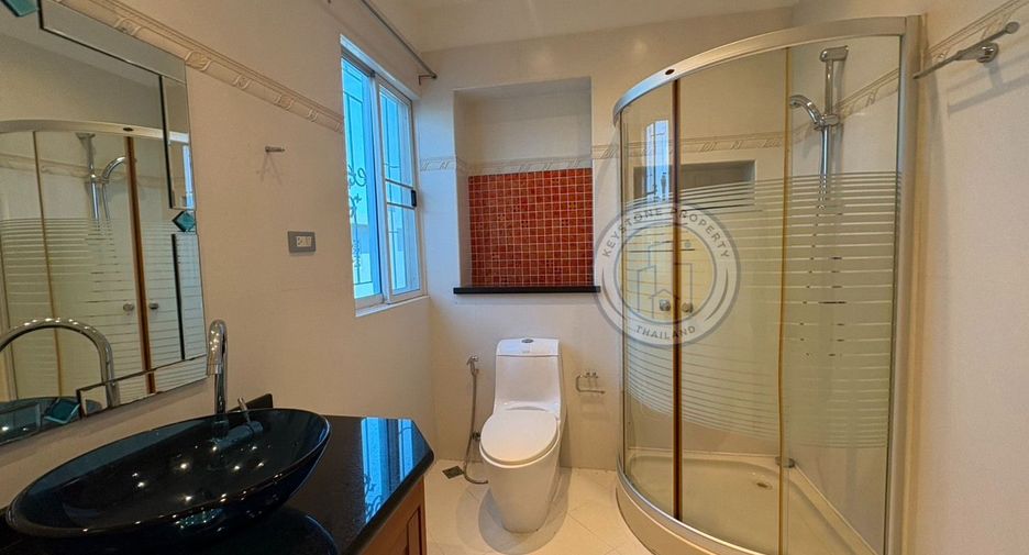 For sale 7 ベッドルーム house in Bang Lamung, Chonburi