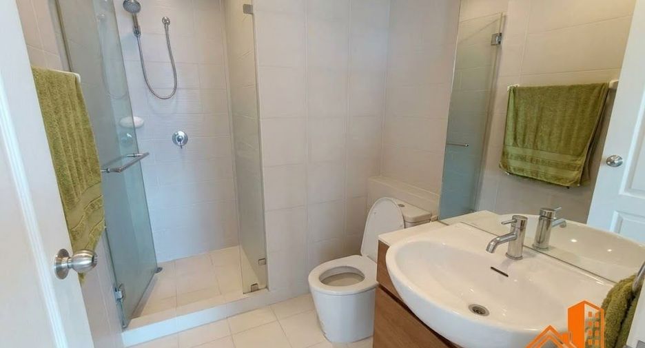 For rent 2 bedrooms condo in Khlong San, Bangkok