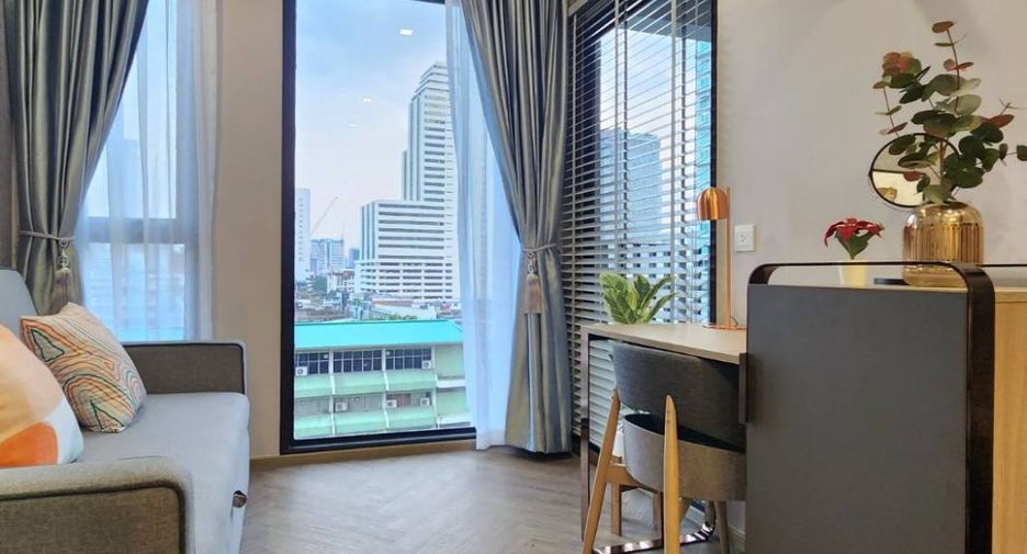 Condo en alquiler de 2 habitaciones en Bang Rak, Bangkok