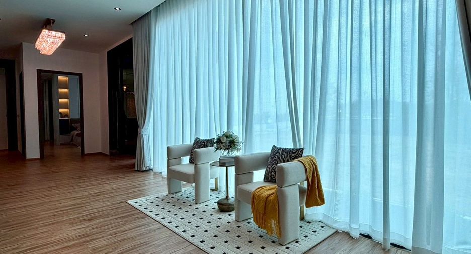 For sale 5 ベッドルーム villa in Bang Lamung, Chonburi