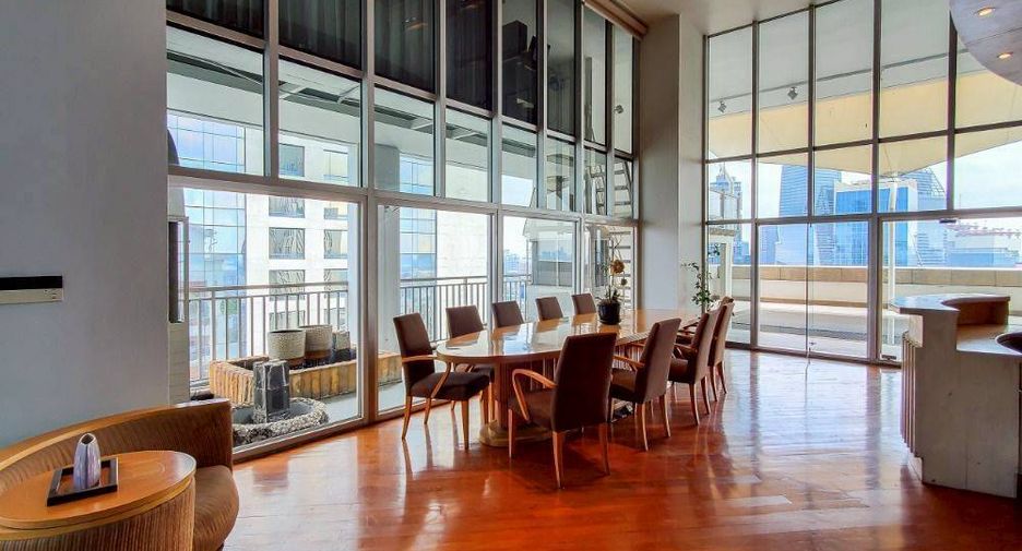 For sale 4 bedrooms condo in Sathon, Bangkok