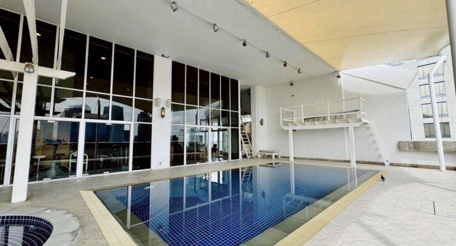 For sale 4 bedrooms condo in Sathon, Bangkok