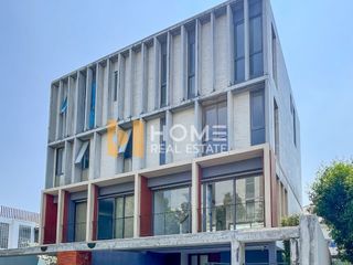 For sale 3 bedrooms townhouse in Saphan Sung, Bangkok