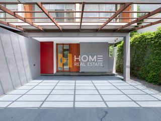 For sale 3 bedrooms townhouse in Saphan Sung, Bangkok
