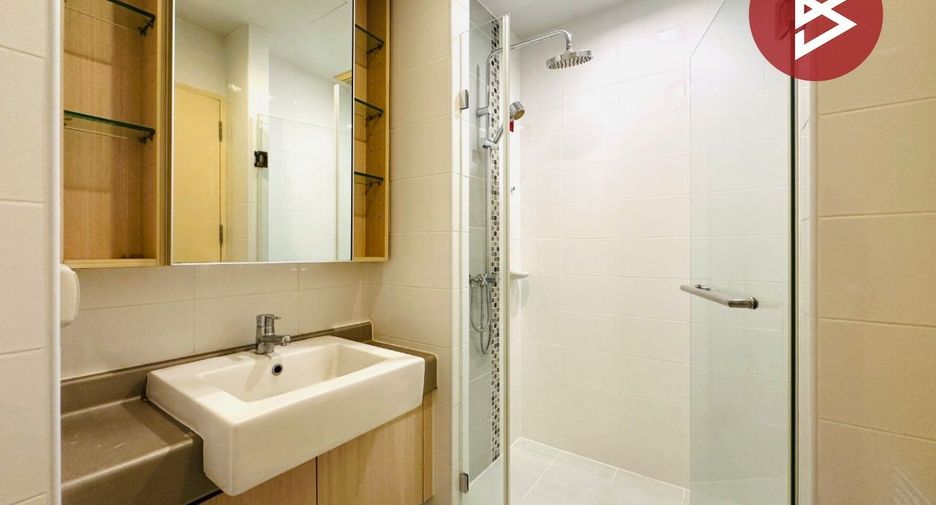 For sale 1 bed condo in Thon Buri, Bangkok