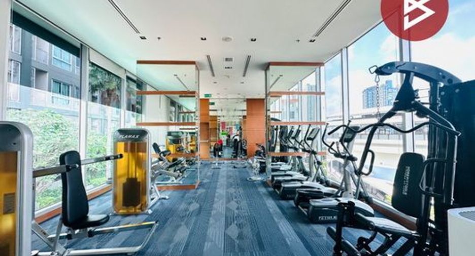 For sale 1 bed condo in Thon Buri, Bangkok