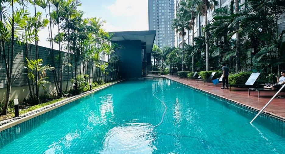 For sale 1 bed condo in Thon Buri, Bangkok