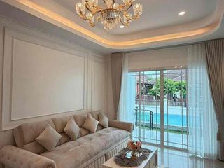 Villa en alquiler de 3 habitaciones en Bang Lamung, Chonburi