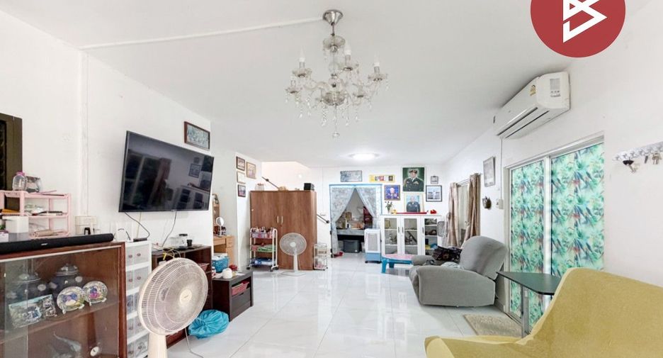 For sale 3 bedrooms townhouse in Khlong Luang, Pathum Thani