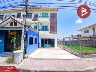 For sale 3 bedrooms retail Space in Mueang Samut Prakan, Samut Prakan