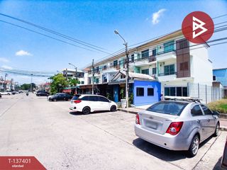For sale 3 bedrooms retail Space in Mueang Samut Prakan, Samut Prakan