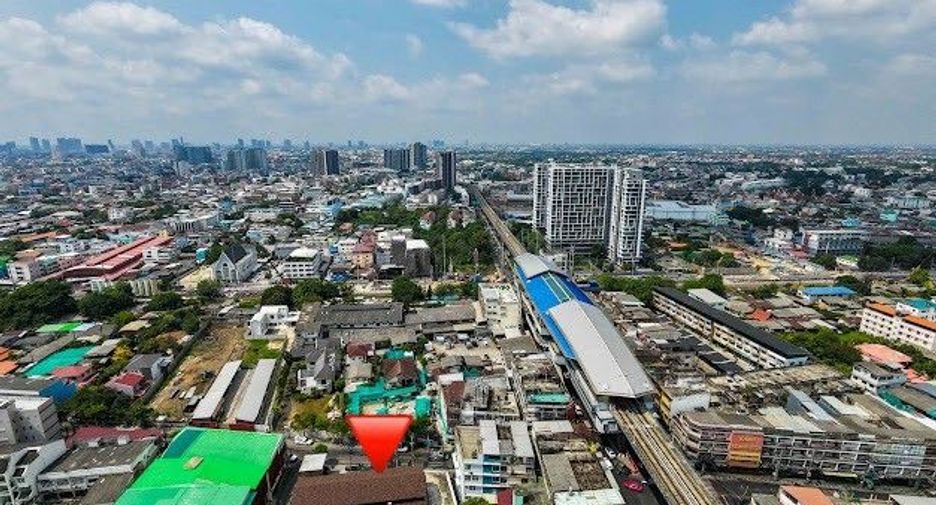 For sale retail Space in Bangkok Noi, Bangkok