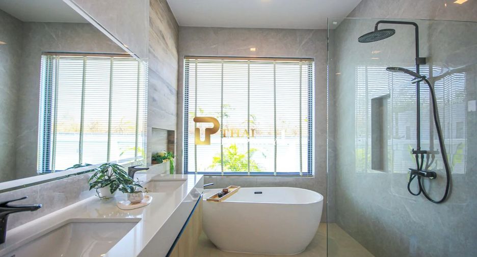 For sale 3 bedrooms villa in Hua Hin, Prachuap Khiri Khan