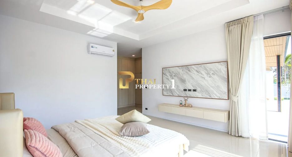 For sale 3 bedrooms villa in Hua Hin, Prachuap Khiri Khan