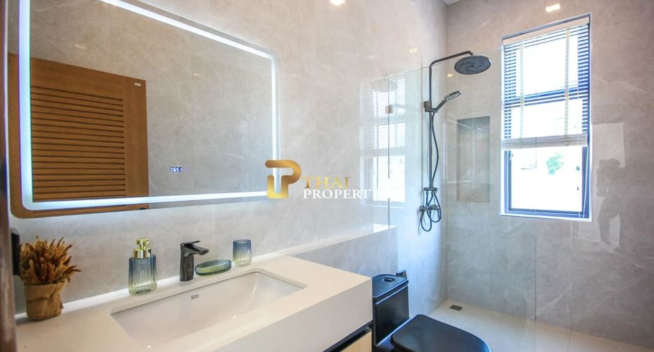 For sale 3 bedrooms villa in Hua Hin, Prachuap Khiri Khan