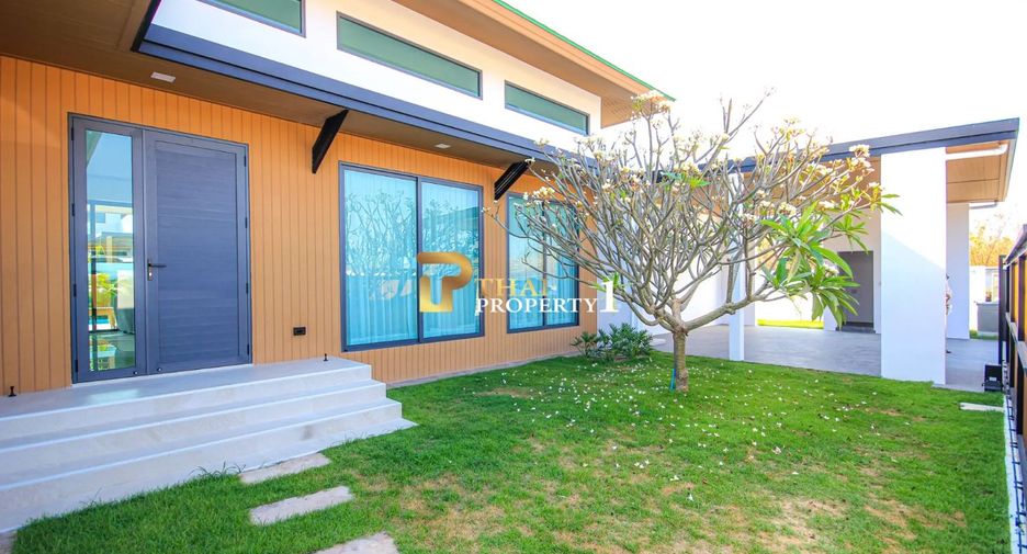 For sale 3 bedrooms villa in Hua Hin, Prachuap Khiri Khan