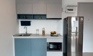 Condo en alquiler de 2 habitaciones en Huai Khwang, Bangkok