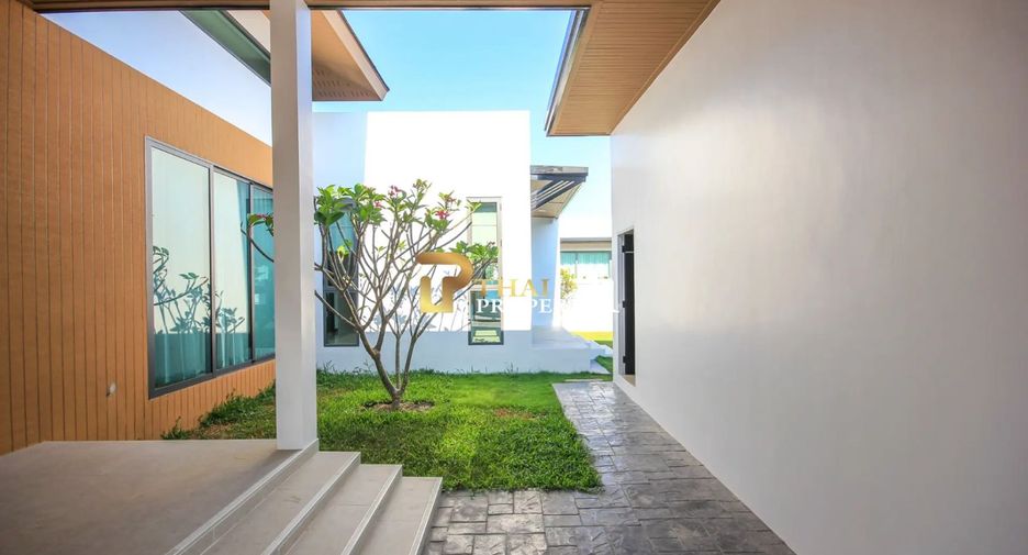 For sale 4 bedrooms villa in Hua Hin, Prachuap Khiri Khan