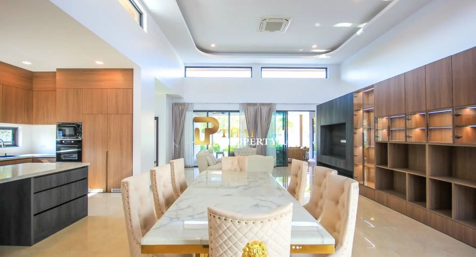 For sale 4 bedrooms villa in Hua Hin, Prachuap Khiri Khan