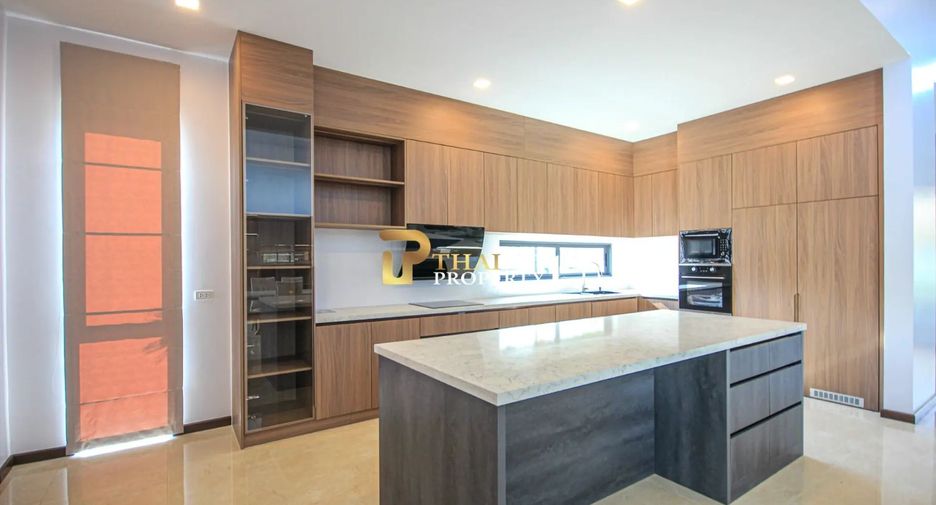 For sale 4 bedrooms villa in Hua Hin, Prachuap Khiri Khan
