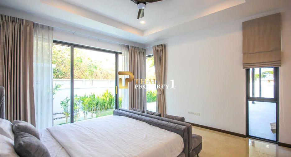 For sale 4 bedrooms villa in Hua Hin, Prachuap Khiri Khan