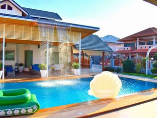 Villa zur Miete mit 4 Zimmer in Bang Lamung, Chonburi