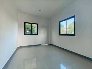 For sale 3 bedrooms house in Mueang Lamphun, Lamphun