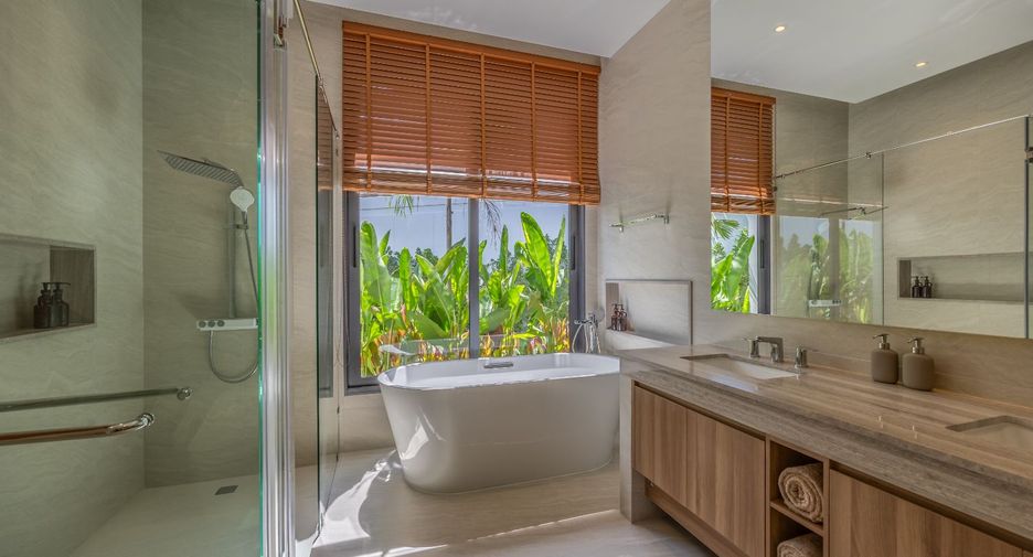 For sale 3 bedrooms villa in Mueang Phuket, Phuket