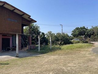 For sale 3 bedrooms house in Mueang Lamphun, Lamphun
