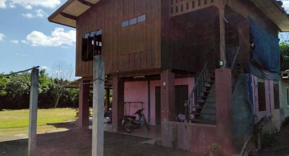 For sale 3 bedrooms house in Mueang Lamphun, Lamphun
