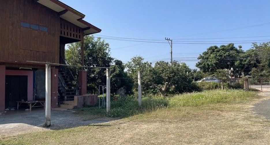For sale 3 bedrooms house in Mueang Lamphun, Lamphun