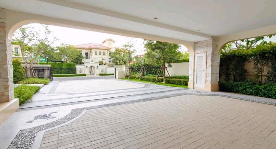 For sale 4 bedrooms house in Bang Khun Thian, Bangkok