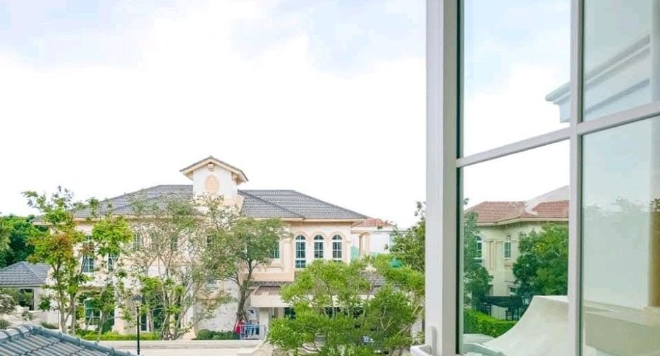 For sale 4 bedrooms house in Bang Khun Thian, Bangkok