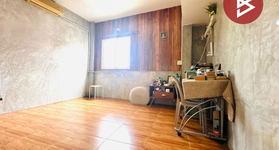 For sale 6 bedrooms house in Mueang Samut Sakhon, Samut Sakhon