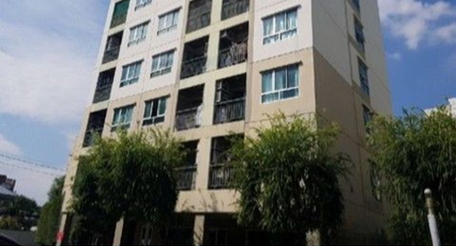 For sale 1 bed condo in Mueang Samut Prakan, Samut Prakan