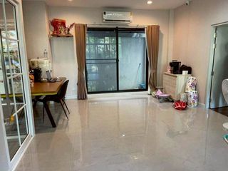 Casa en venta de 4 habitaciones en Bang Phli, Samut Prakan