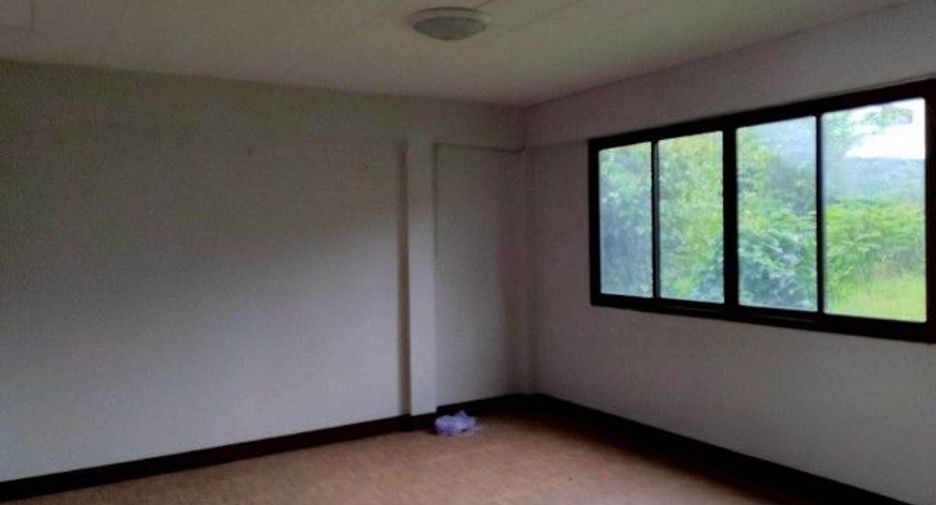 Gewerbefläche zum Kauf mit 4 Zimmer in Phu Phiang, Nan