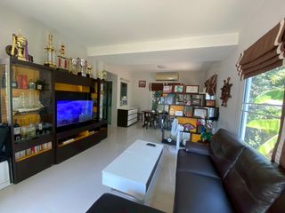 Haus zum Kauf mit 4 Zimmer in Phra Samut Chedi, Samut Prakan