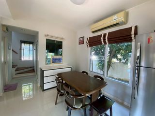 Haus zum Kauf mit 4 Zimmer in Phra Samut Chedi, Samut Prakan