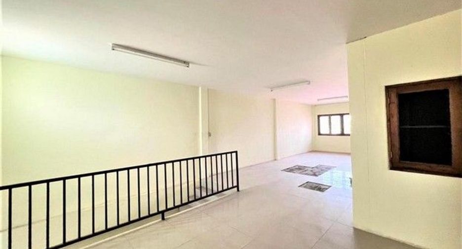 For sale 2 bedrooms retail Space in Nong Muang Khai, Phrae