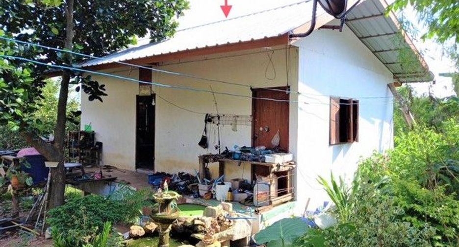 For sale 3 bedrooms house in Mueang Uttaradit, Uttaradit